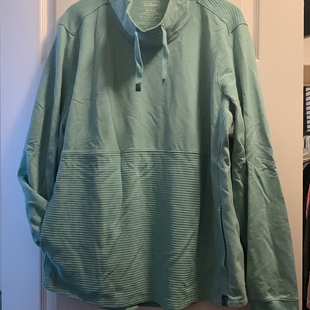 LL Bean pullover